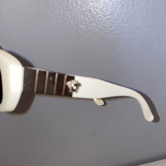✨GIANNI VERSACE GLASSES✨ - Picture 10 of 10
